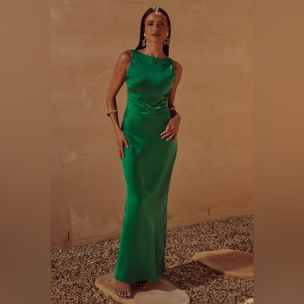 SAMSARA DRESS - Picture 3 of 7